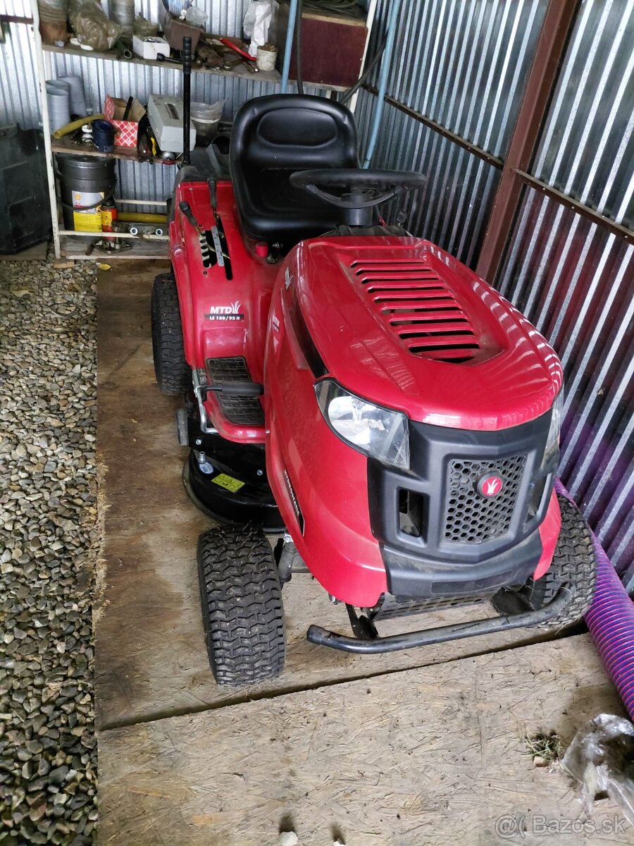 Traktorová kosačka MTD Le 180/92H - 2