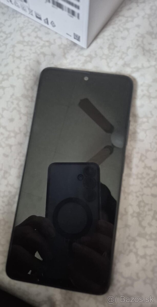 Predavam mobilni telefon za 100€ - 2