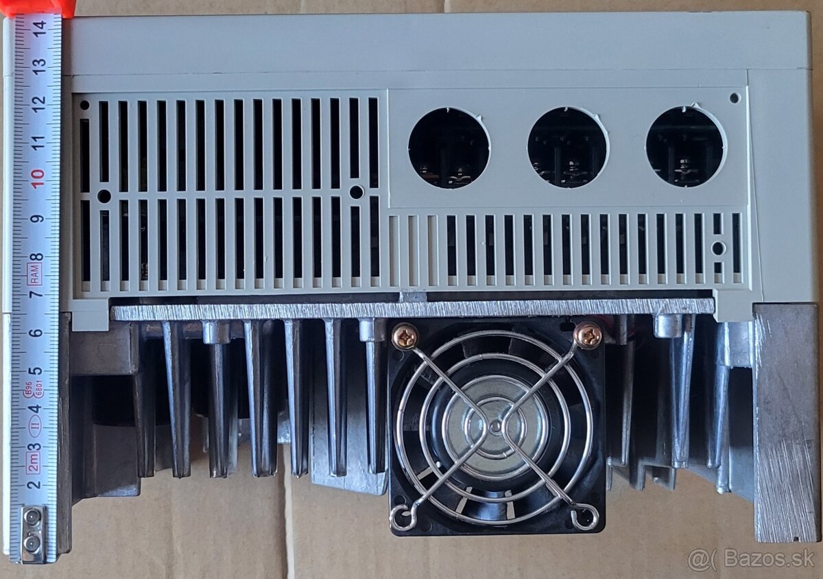 Menič HITACHI 1,5kW - 2