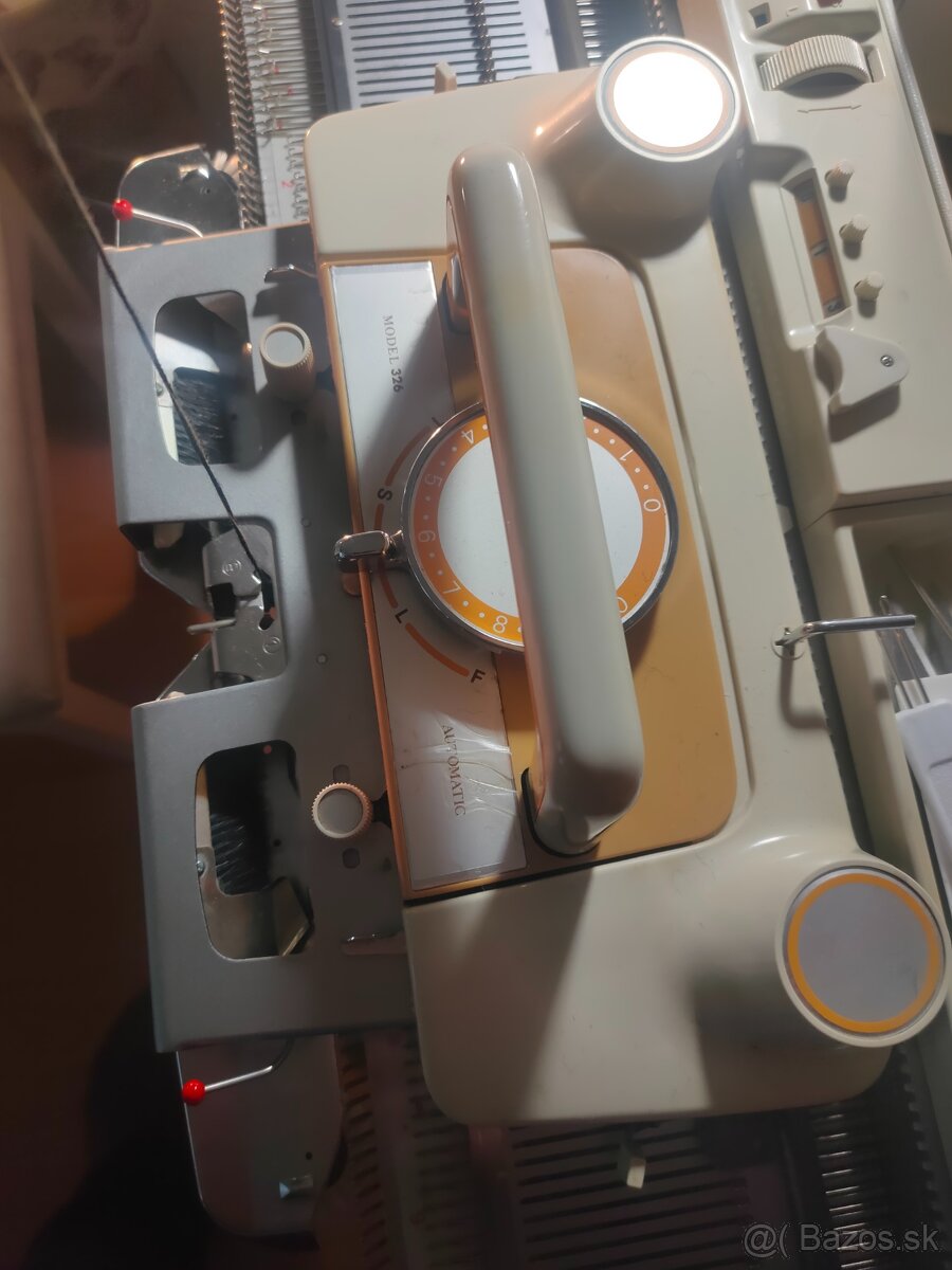 Pletači stroj Empisal Knitmaster 326 - 2