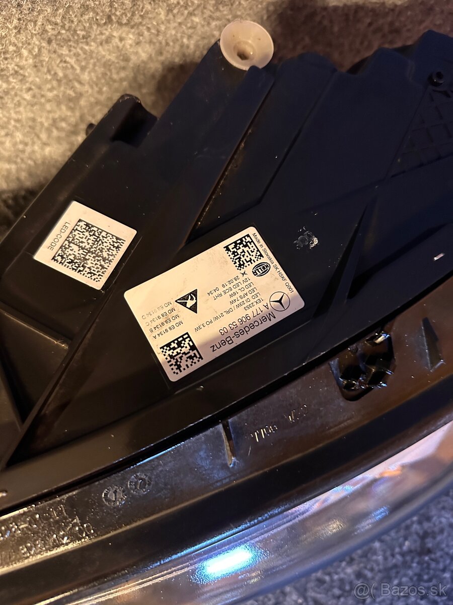 Sveťlo Mercedes-Benz trieda A W177 - 2