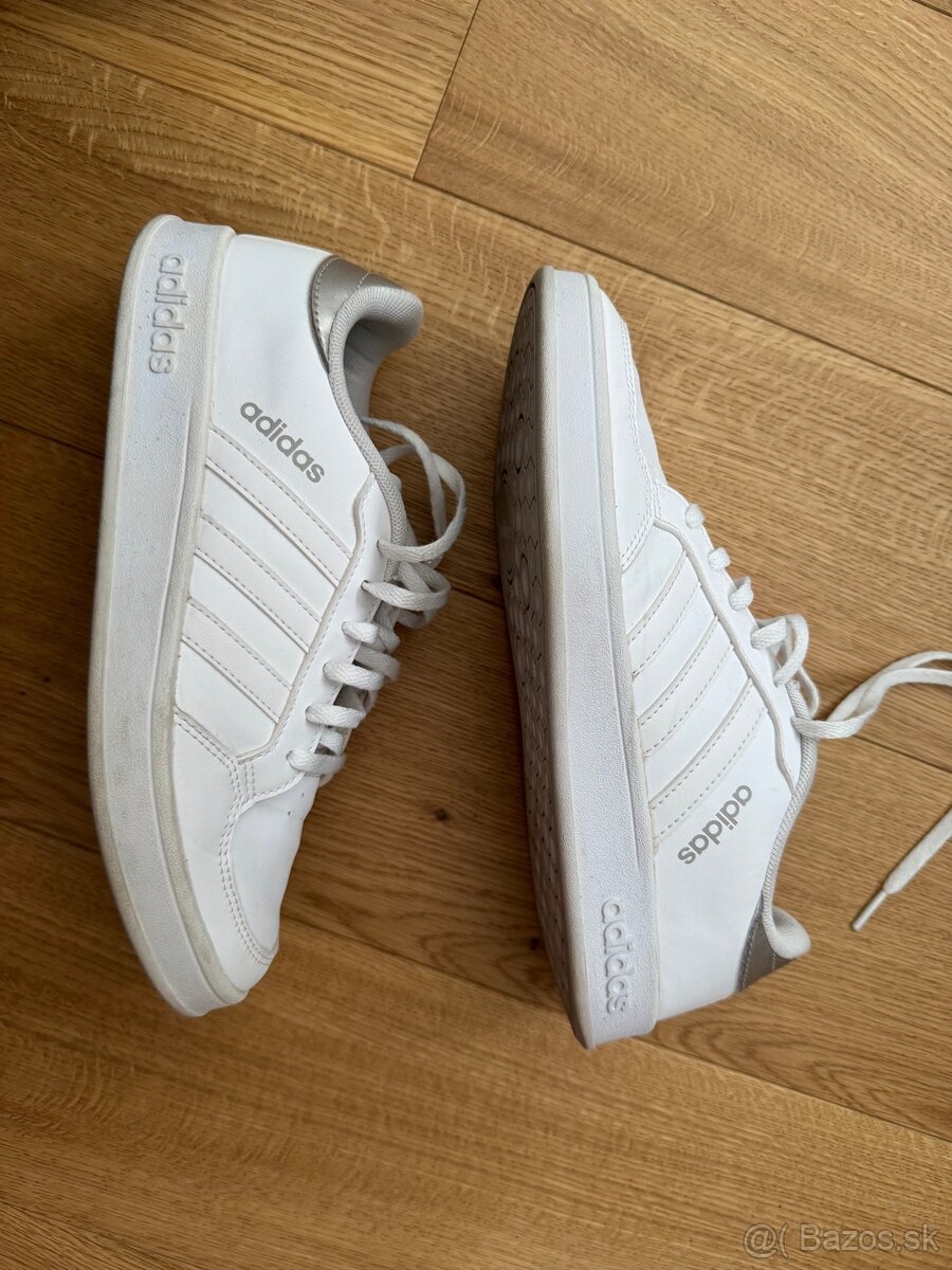 biele tenisky Adidas 38 2/3 - 2