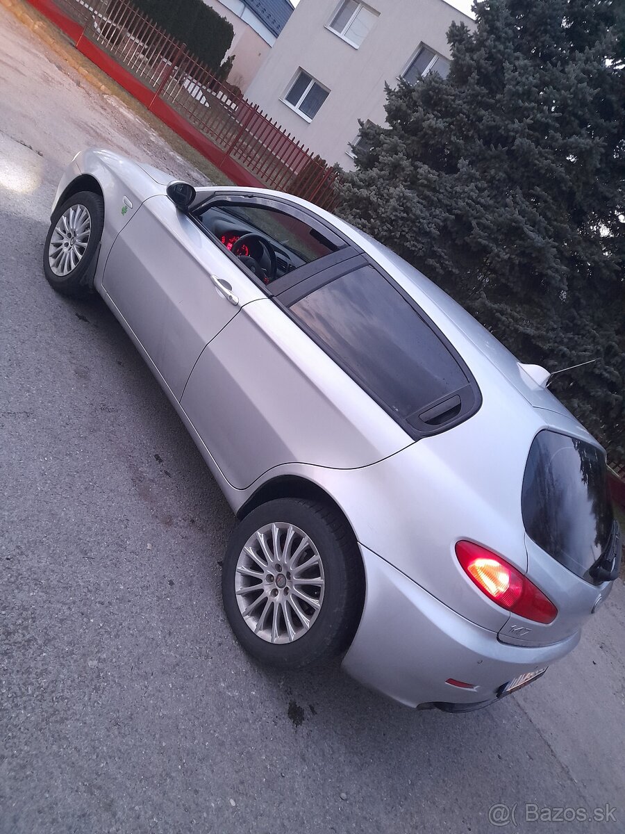 Alfa romeo 147 - 2