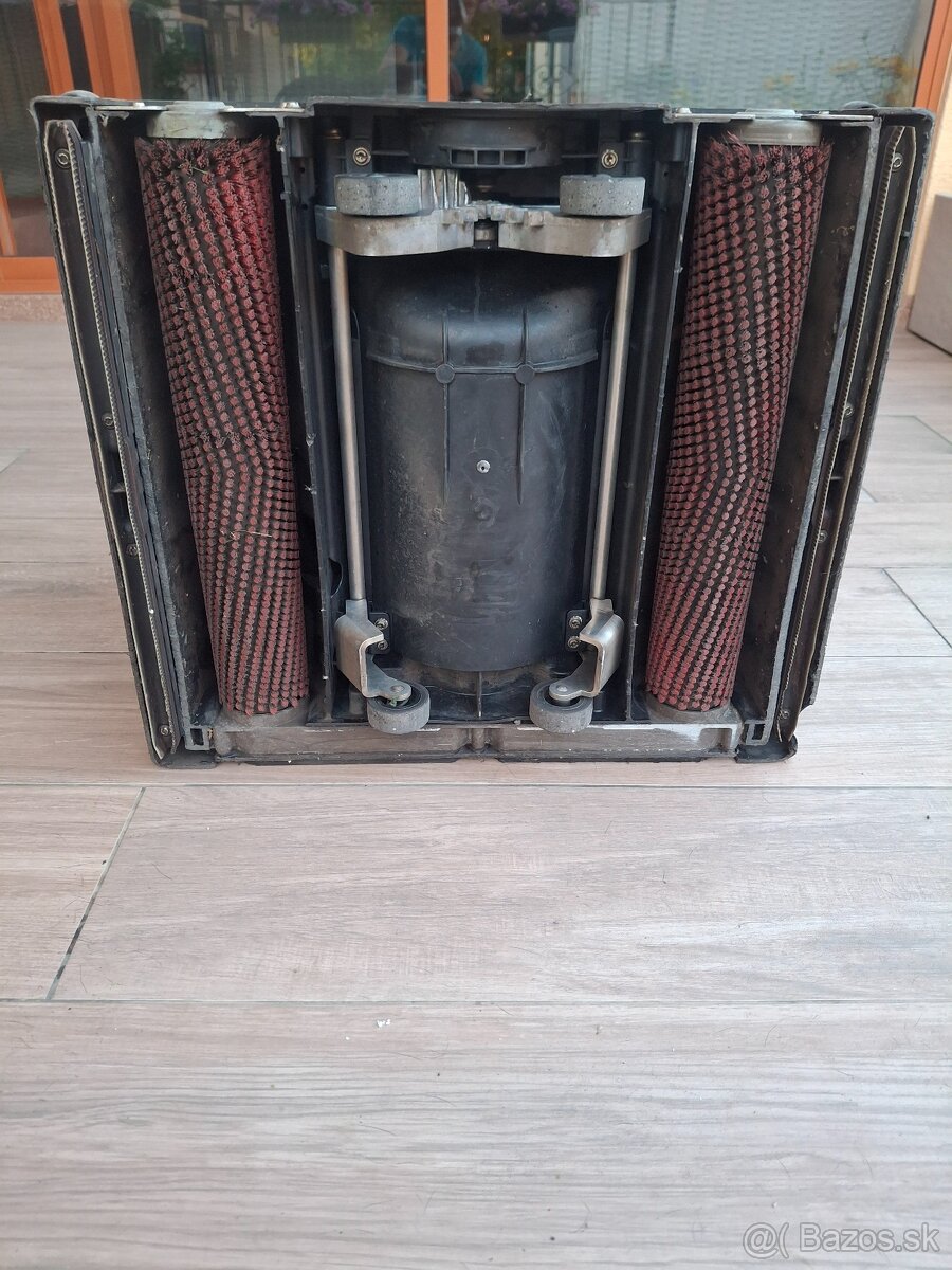 čistič podlah - 2