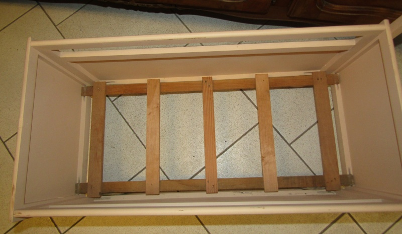 STaRÁ POSTIEĽKA PRE BáBIKY - 2