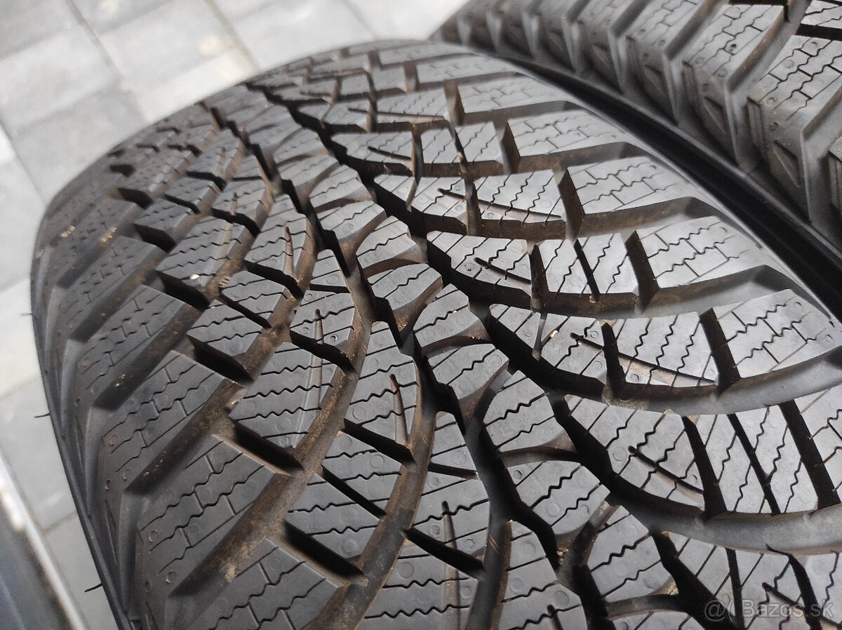 Zimné pneumatiky 205/45R17 Kumho - 2