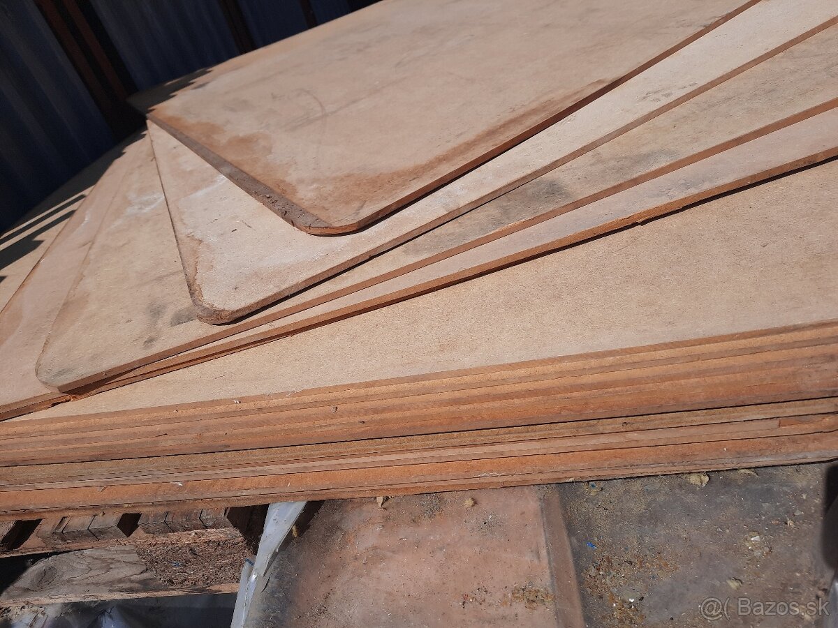 Drevotrieskové dosky a lisované tabule - 2