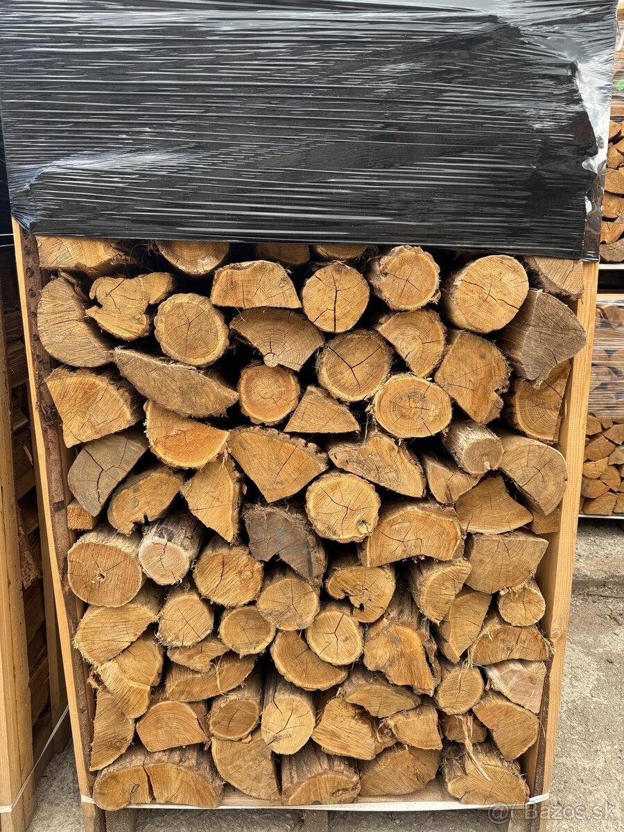 Ukladané štiepané drevo - 2