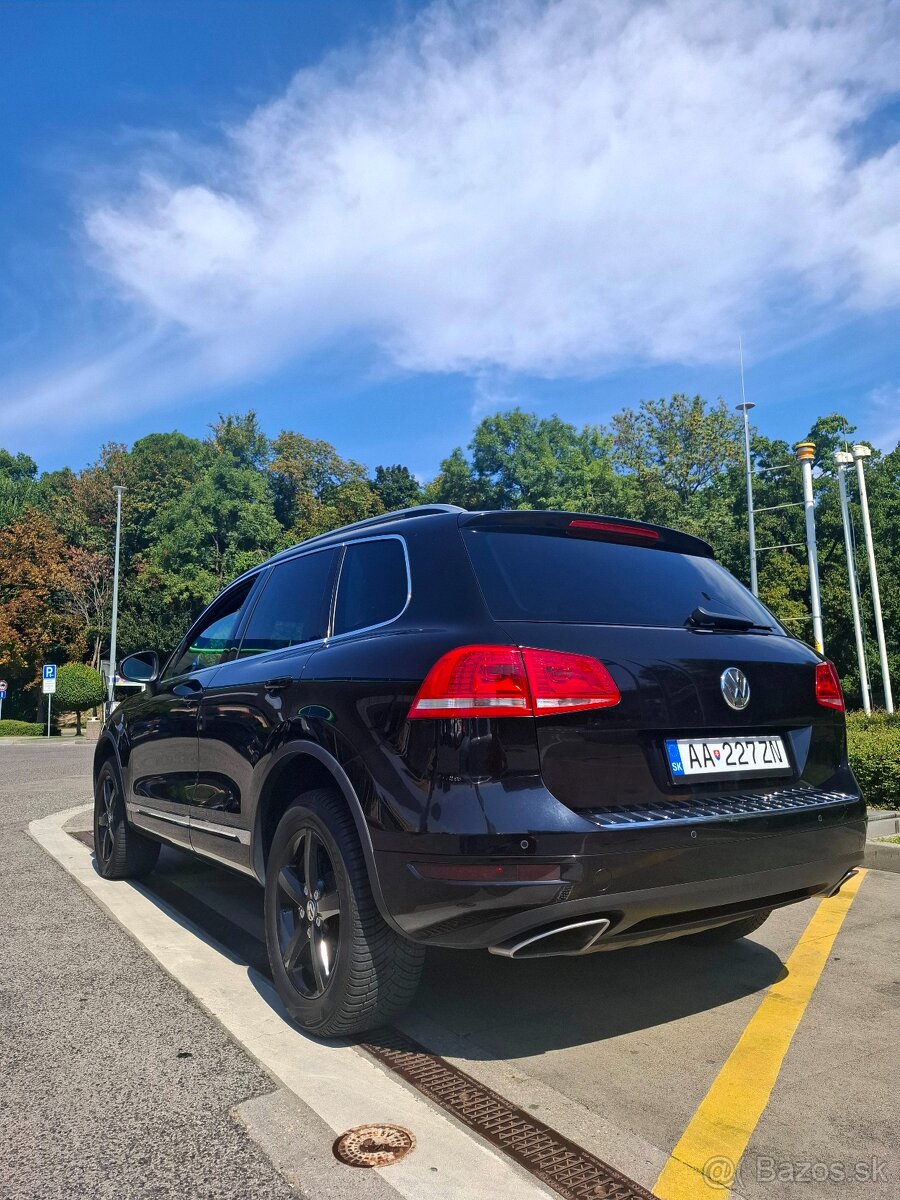 Volkswagen Touareg - 2