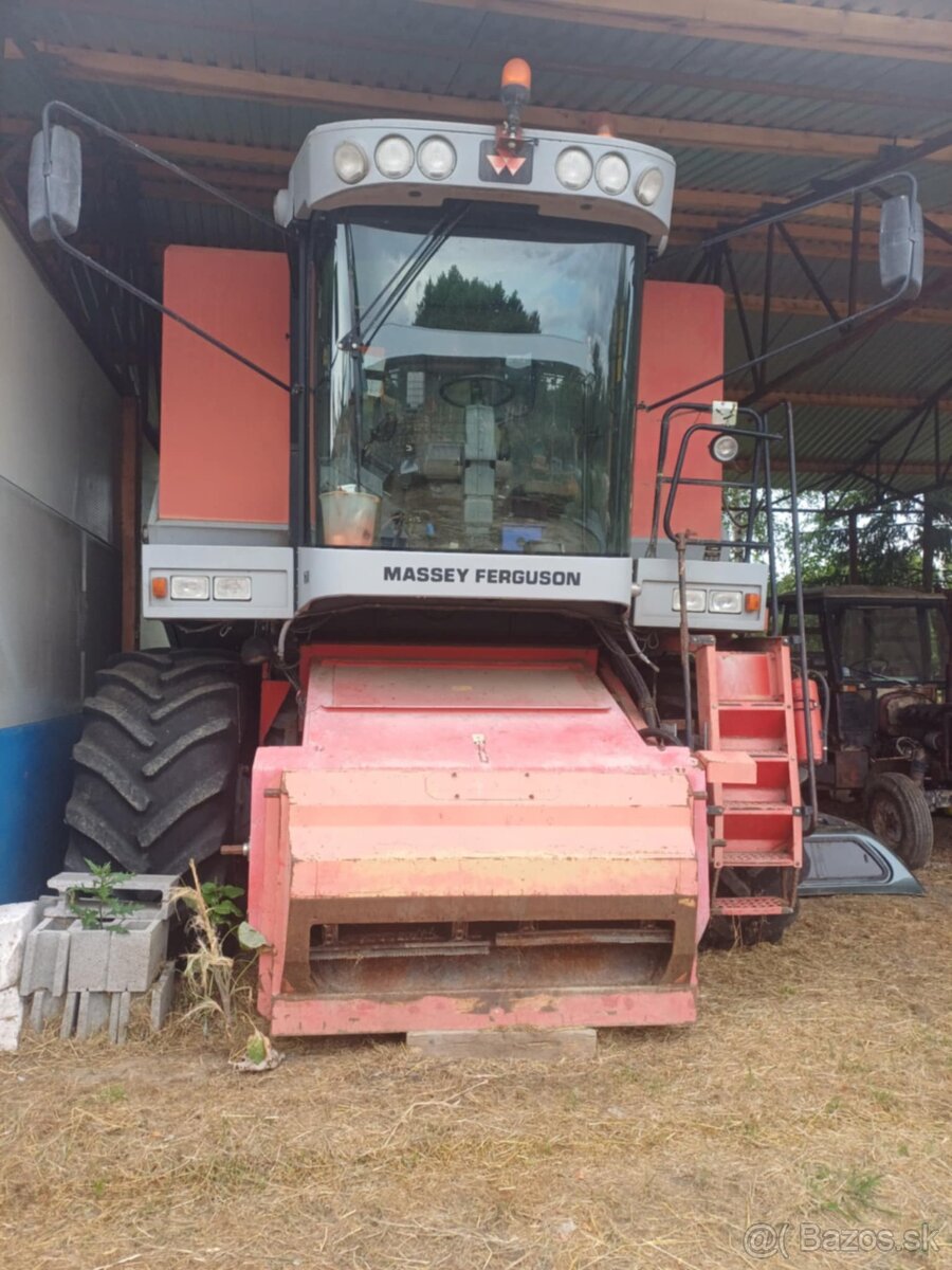 kombajn Massey Ferguson - 2
