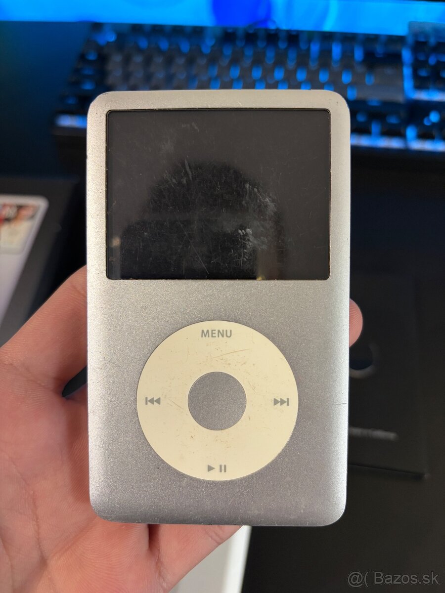 iPod classic 6th gen 80GB - 2