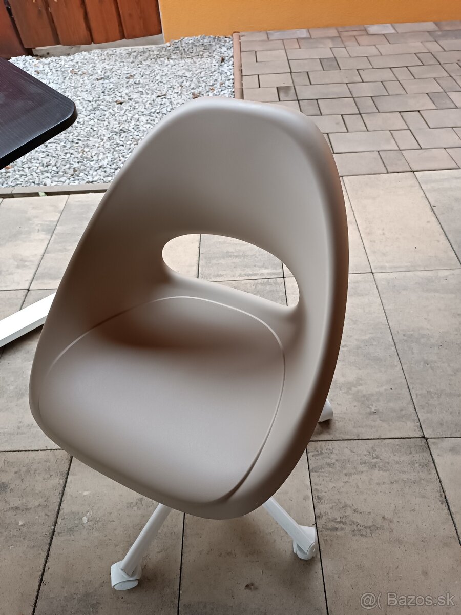 Kancelárska stolička - 2