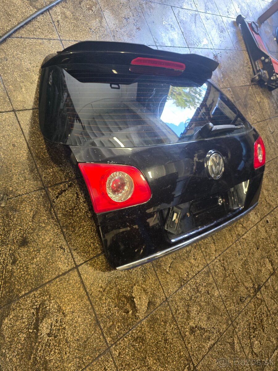 Kufrove dvere passat b6 combi - 2