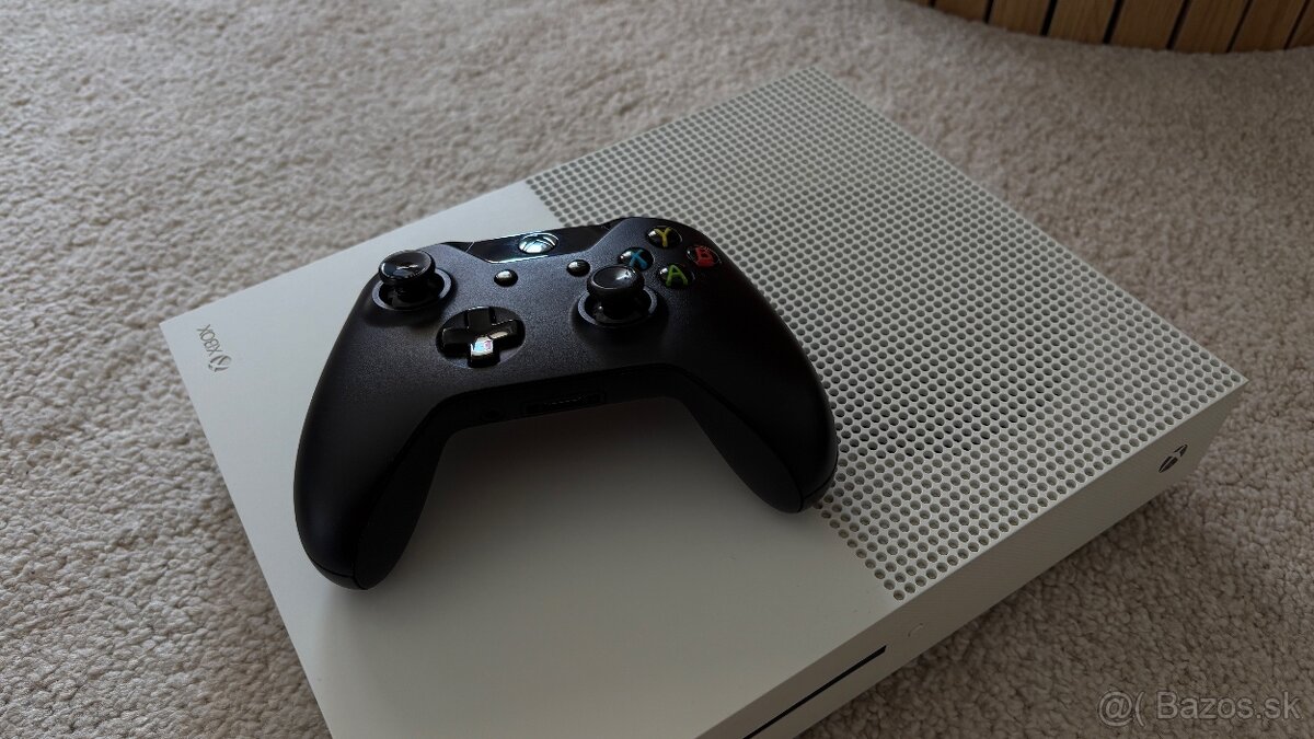 Xbox One S 500GB - 2