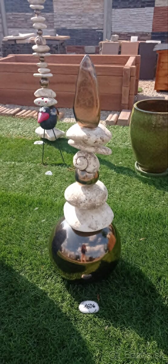 Garden Totem - handmade - 2