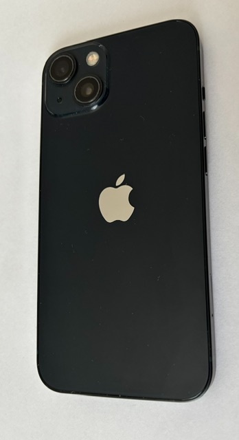 Predam iPhone 13, 128 GB – Repasovaný - 2