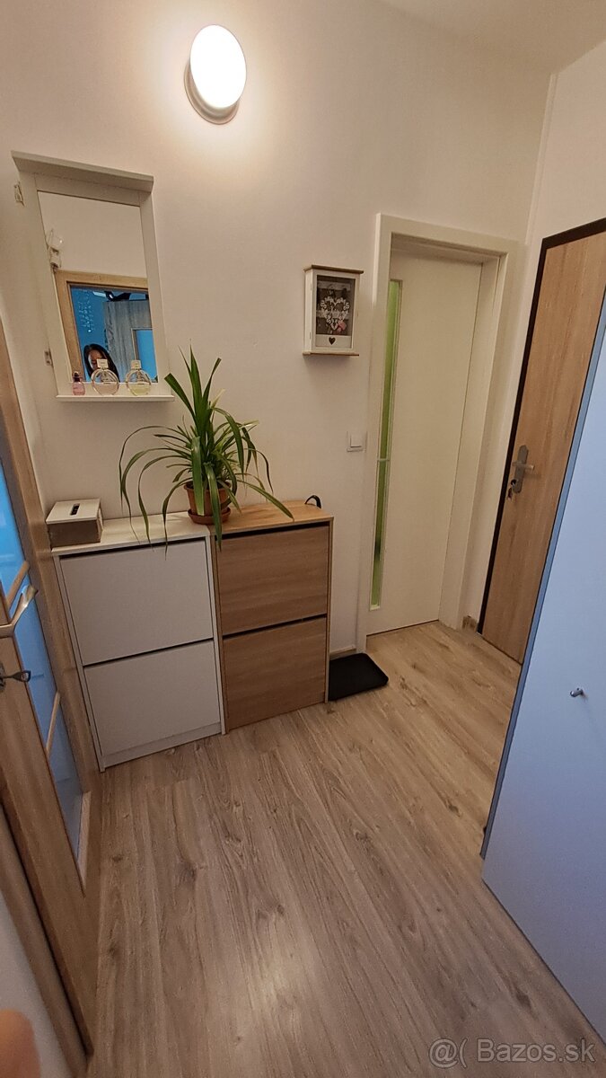 Prenájom 1-izbového bytu Ba-Petržalka, Fedinova ulica – foto 2