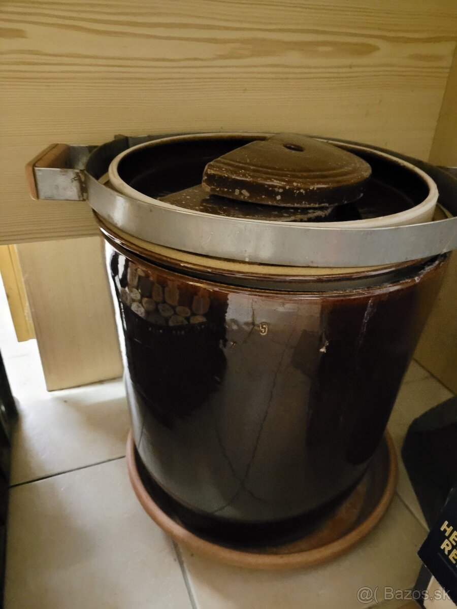 Keramický sud na kapustu 20 eur pripadne dohoda - 2