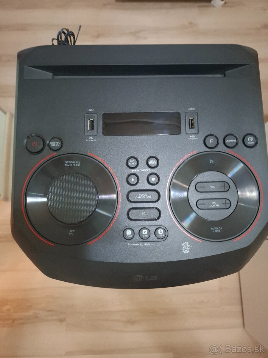 Párty rrproduktor LG - 2