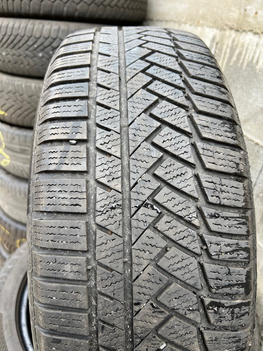 Predám zimné pneumatiky 215/55r18 - 2