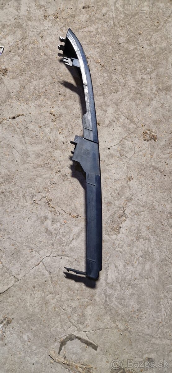 BMW E46 lišta pod lampu - 2