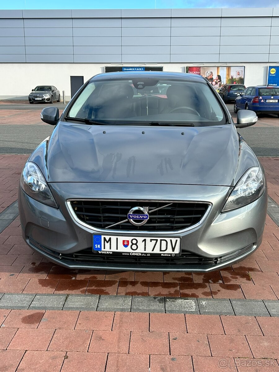 Predám Volvo V40 T2 Edition - 2
