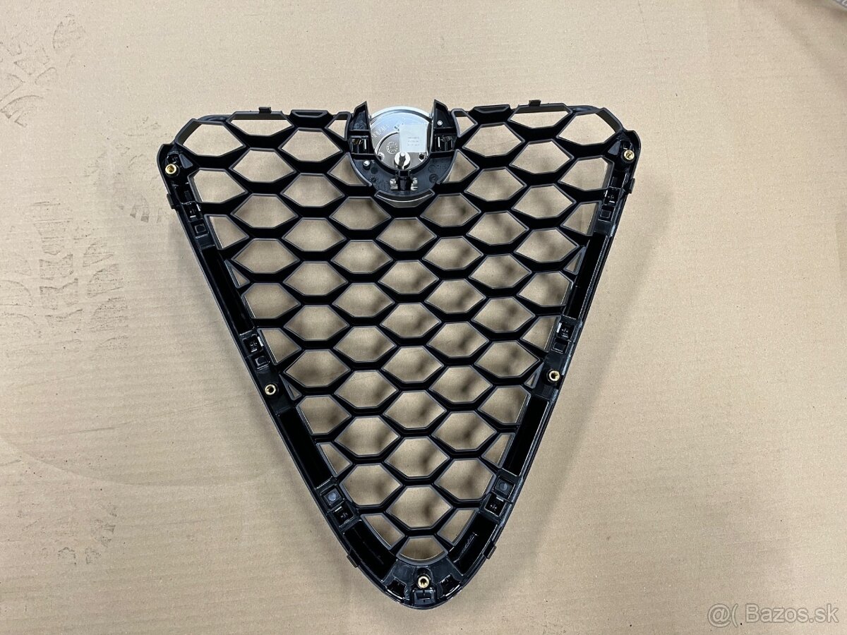 Mriezka chladica Alfa Romeo Giulia - 2