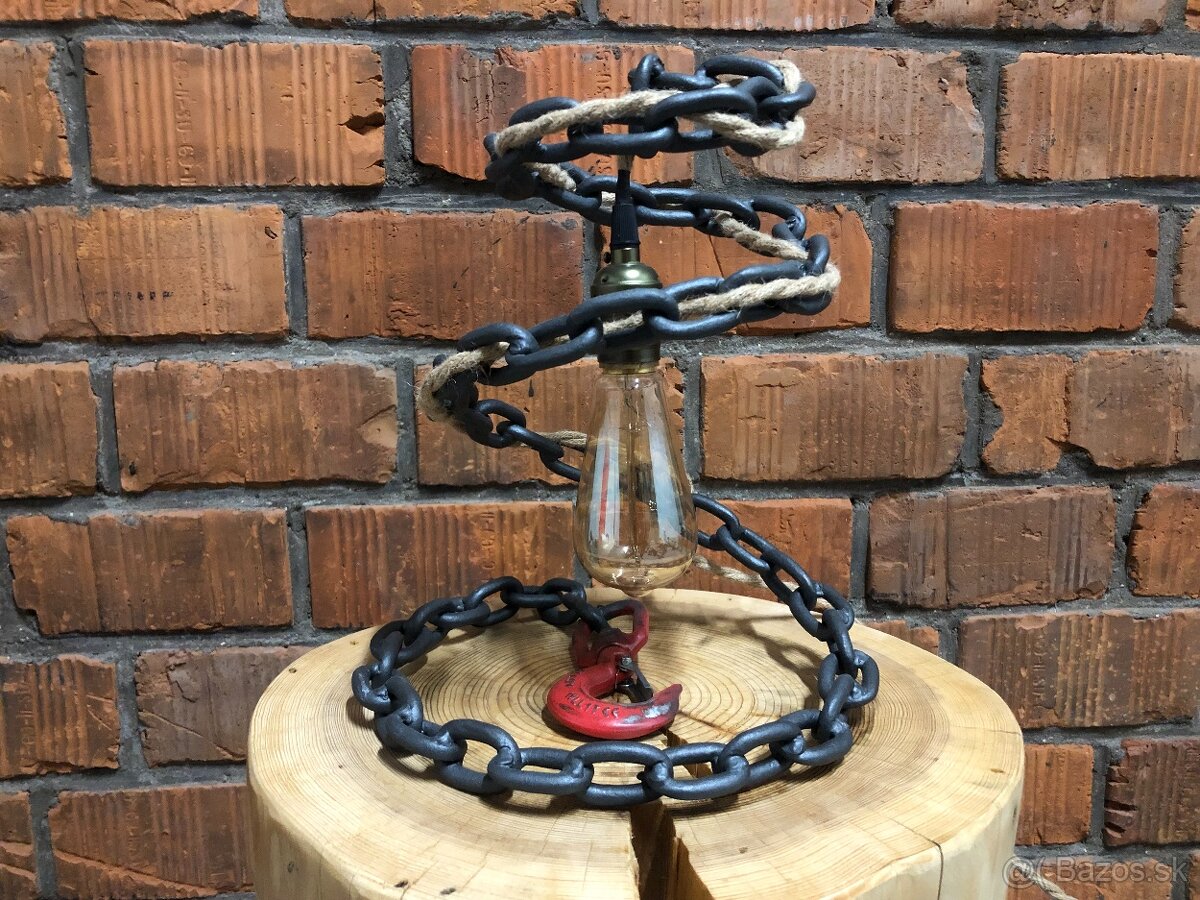 Unikátna lampa z reťaze a háku - 2