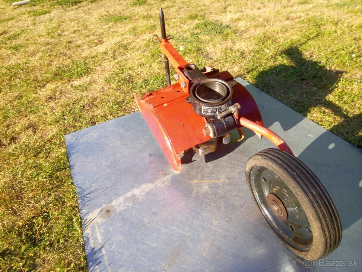 rotačná plečka APL 348 - 2