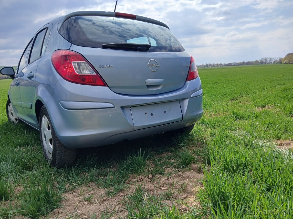Predám opel corsa benzin automat - 2