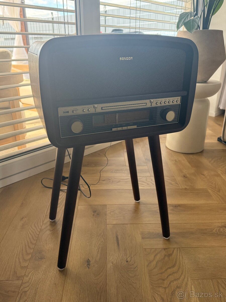 Predam retro gramofon - 2