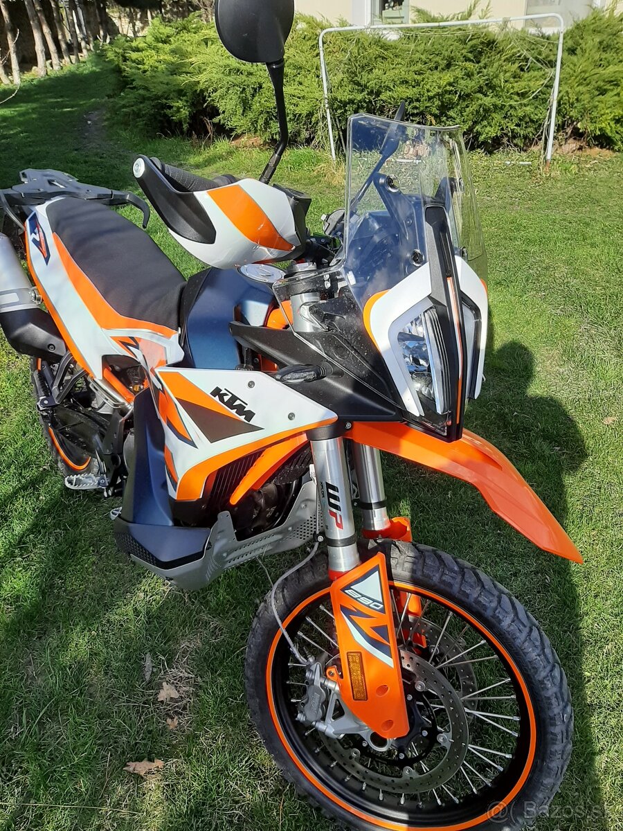 KTM ADVENTURE 890 R+ OFROAD nájazd 1.050 km