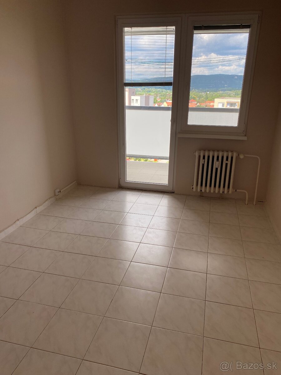 Prenájom bytu 3+1 Štúrovo – F. Rákócziho 62 - 2