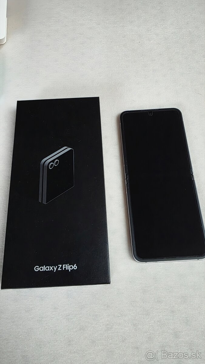 Samsung Galaxy Z Flip 6 512GB Silver - 2