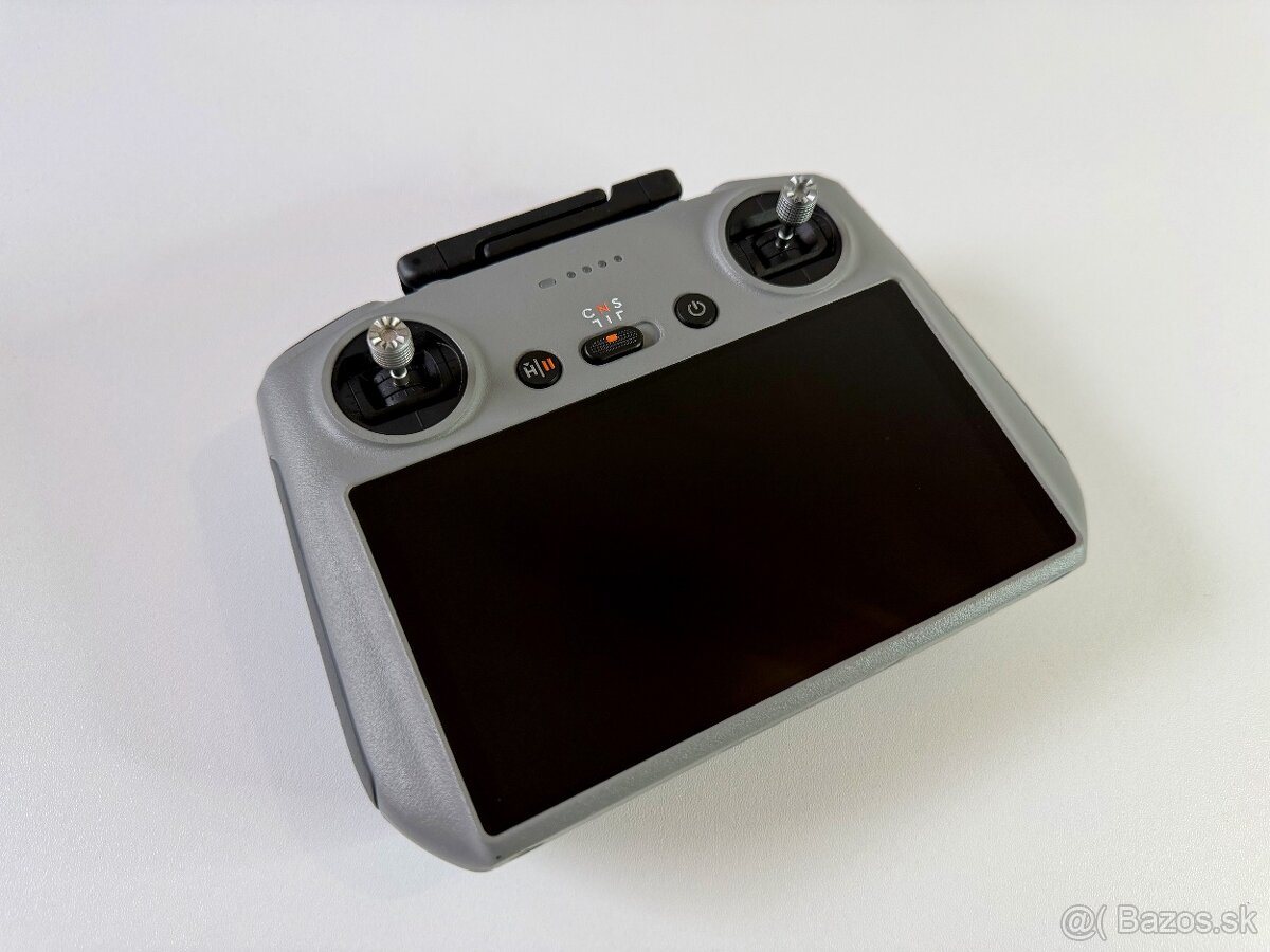 PREDAM/ VYMENIM NOVY DJI RC 2 / ZARUKA NA SK - 2