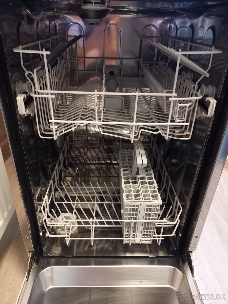 Umývačka riadu 45 cm - 2