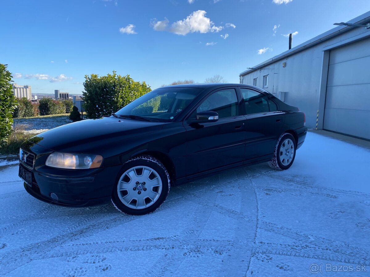 VOLVO S60 2.4D 2008 - 2