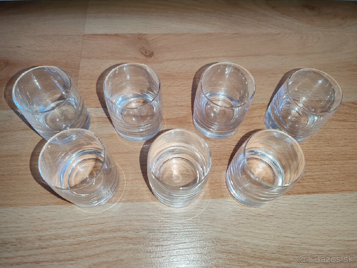 Sada 7 pohárikov - 2