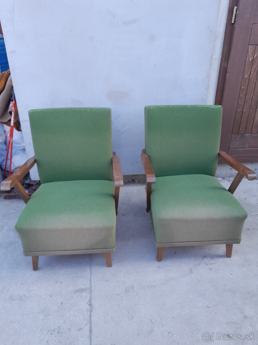 Predám zelené kreslá cena spolu 50€ - 2