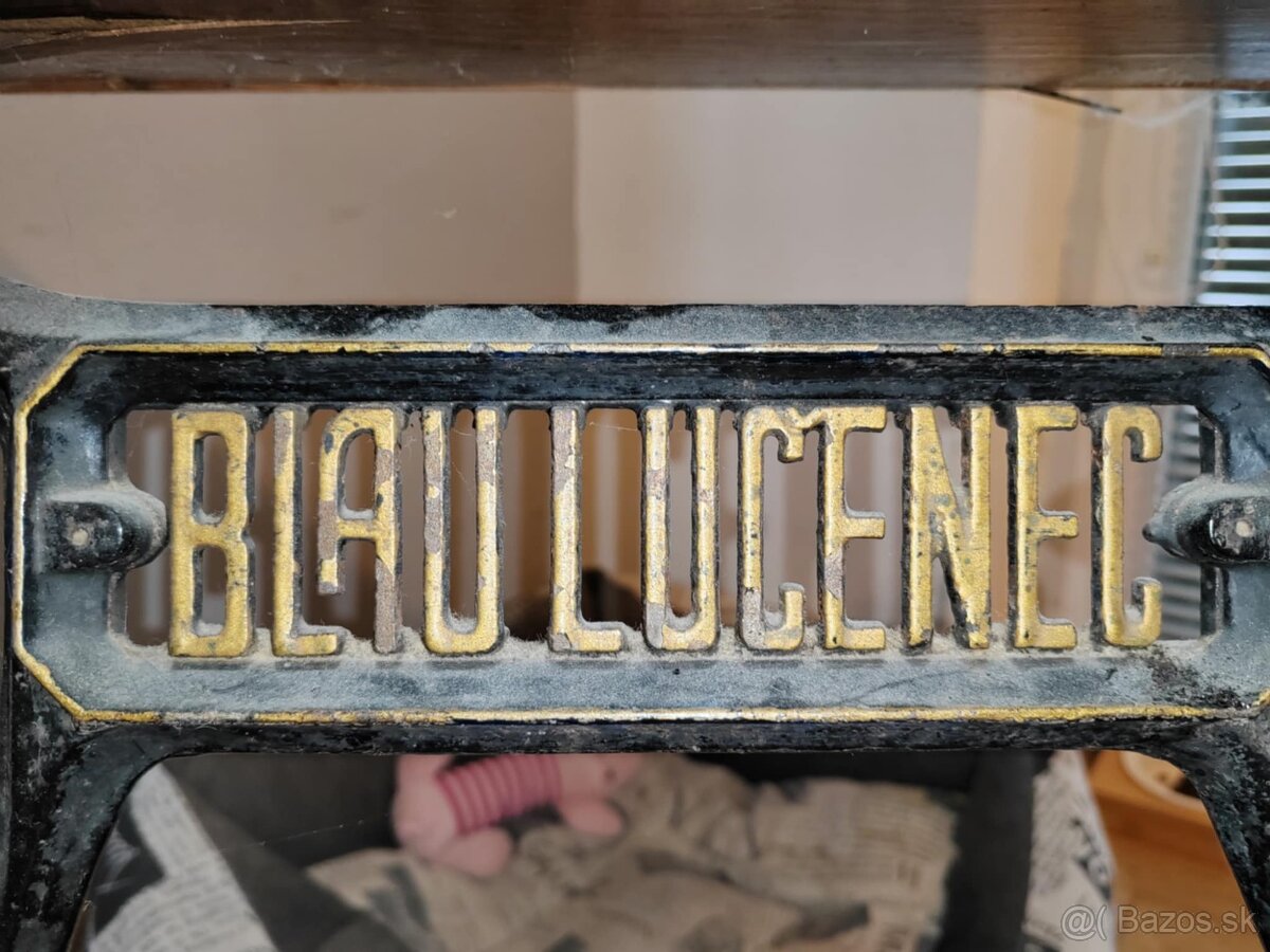 Starožitný šijací stroj - 2