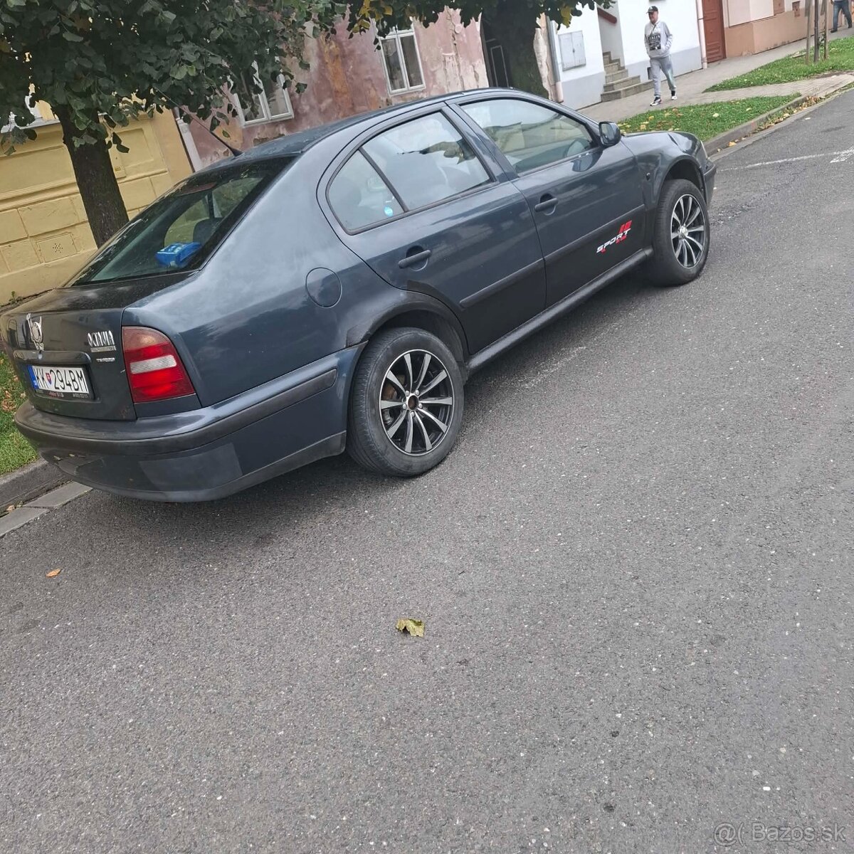 Škoda Octavia 1 - 2