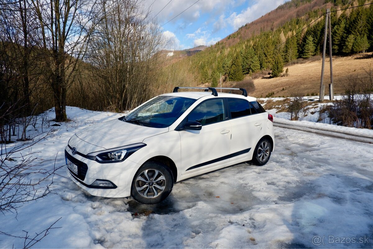 Hyundai i20 strešný nosič - 2