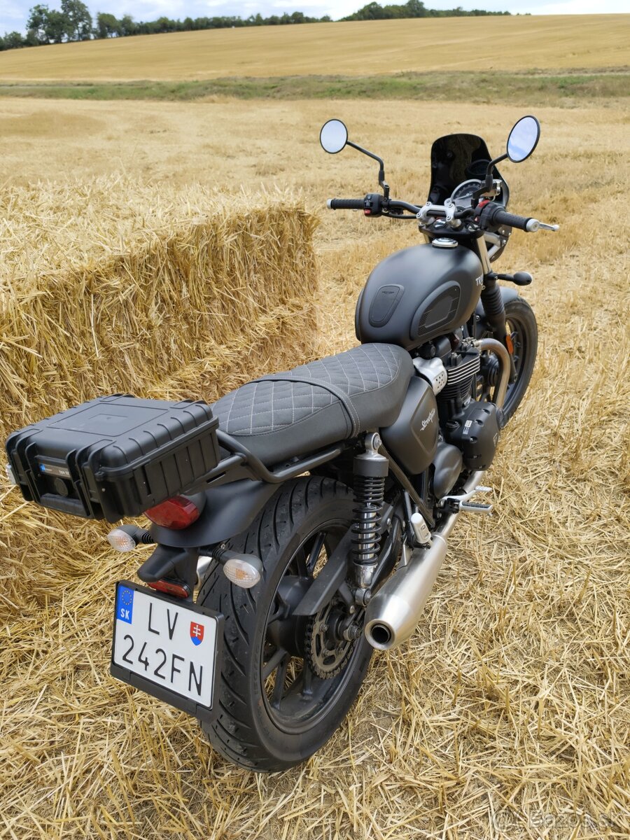 Triumph street twin 900 - 2
