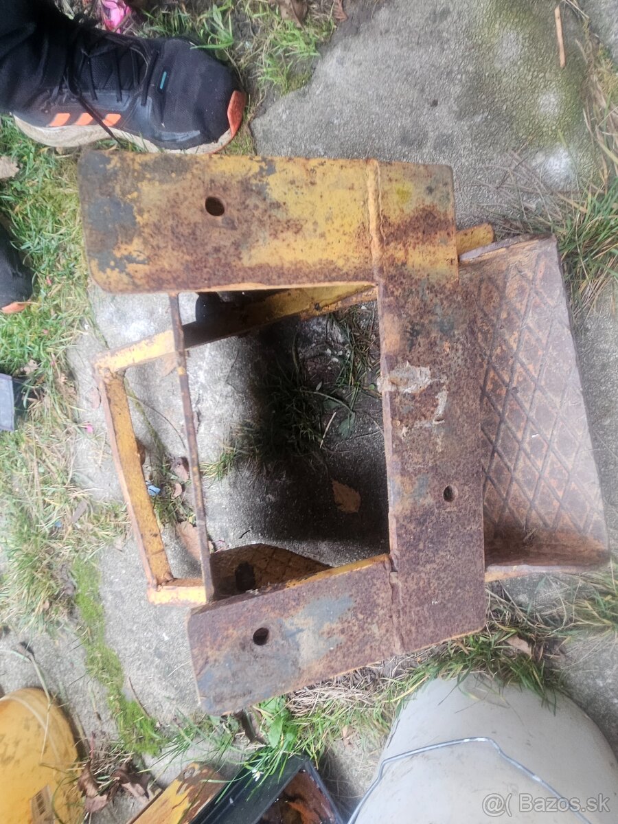 Stupačka LKT 81 schodík - 2