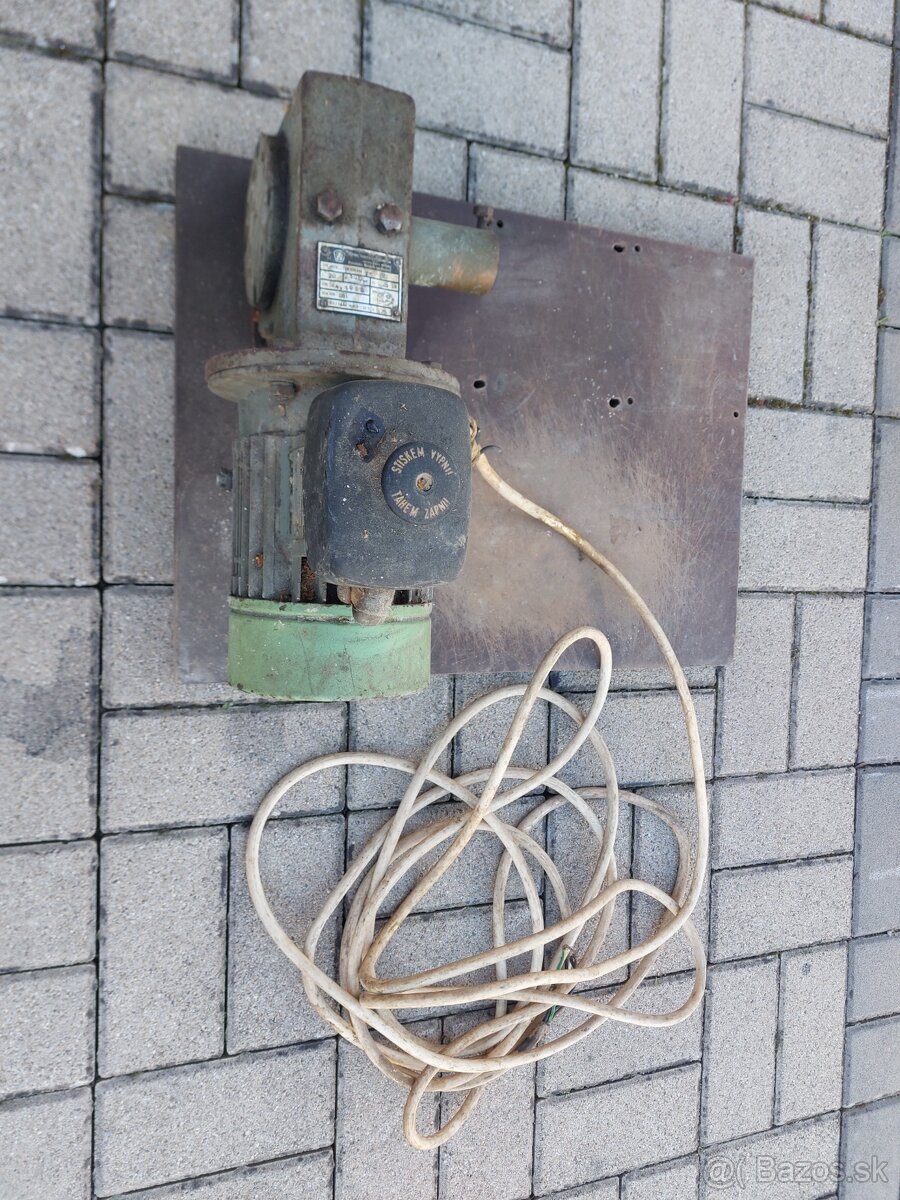 Mlynček na mäso - 2