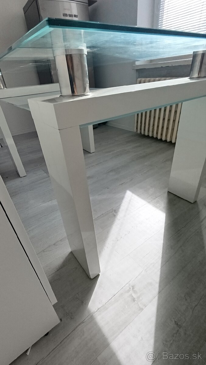 Sklenený jedálenský stôl - 2