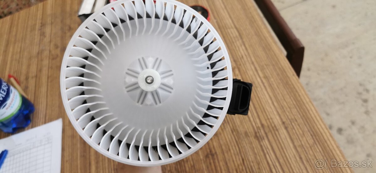 Ventilátor dodge ram 1500 - 2