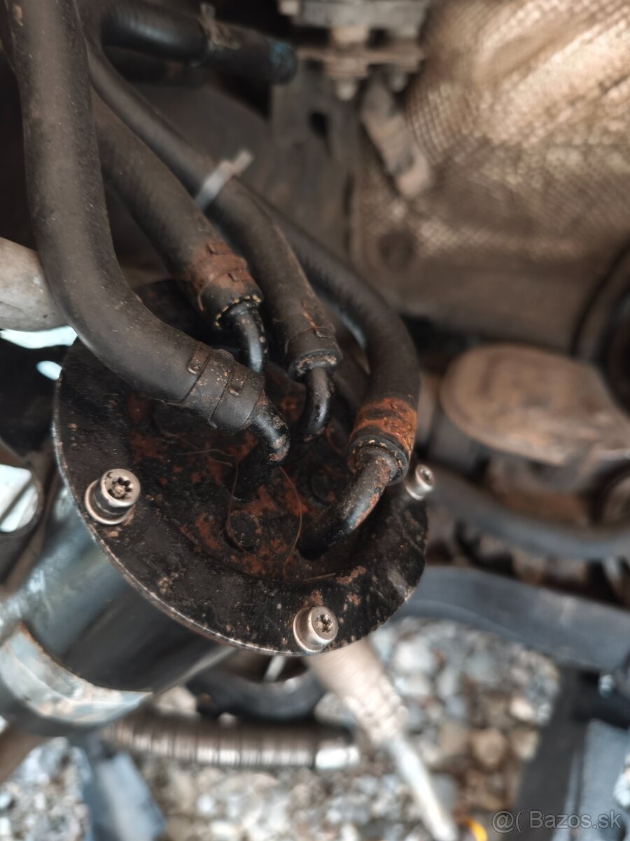 Predám palivový filter 1.9tdi 77kw bkc - 2