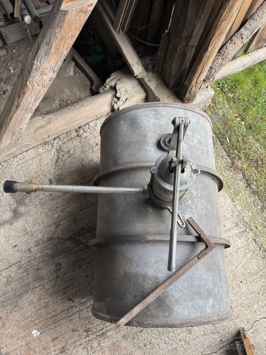 Sudy na naftu + pumpa - 2