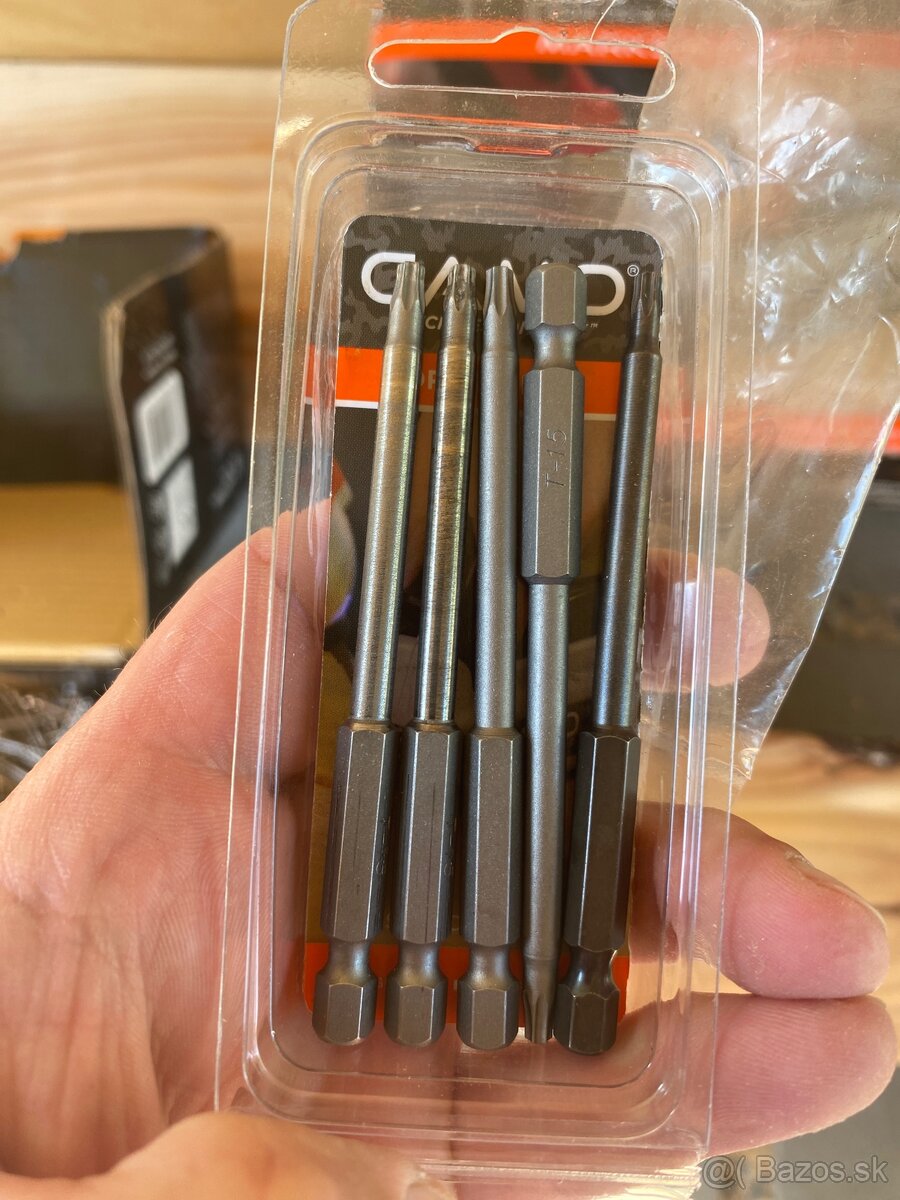 CAMO Marksman Pro, bity a skrutky - 2